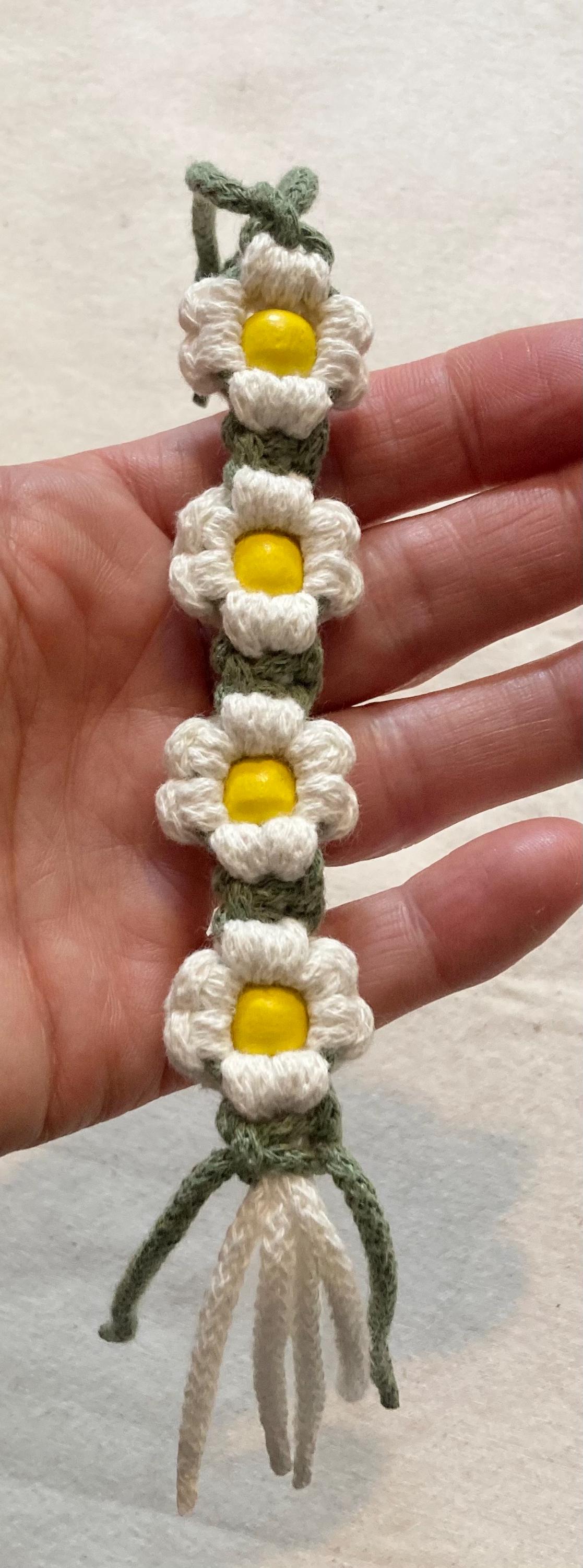 Macrame Cream Daisy Flower Door/Window Hanger