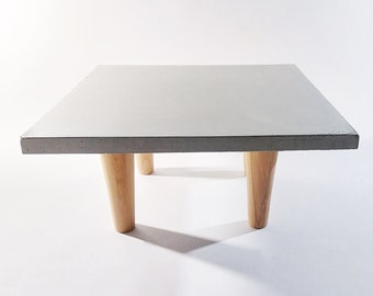 Salontafel | Betonnen tafel | Handgemaakte meubels | Handgemaakte bijzettafel | Industrieel decor | Betonnen meubels
