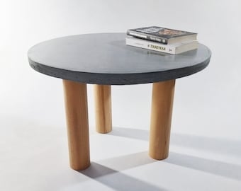 Salontafel | Betonnen tafel | Handgemaakte meubels | Uniek decor | Betonnen bijzettafel | Industrieel Meubilair