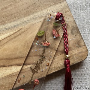 Handmade Resin Bookmark with dried pressed flowers and tassel, Personalized Bookmark for gifting, book lover gift image 3