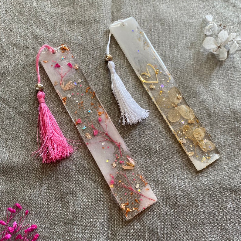 Handmade Resin Bookmark with dried pressed flowers and tassel, Personalized Bookmark for gifting, book lover gift image 5