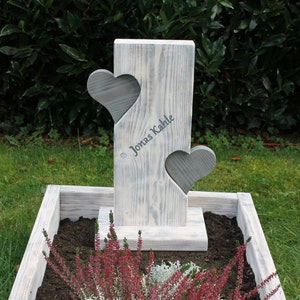 Grave stele with 2 hearts