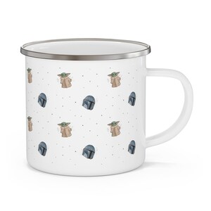 Taza de camping esmaltada de Mandalorian y Baby Yoda imagen 2