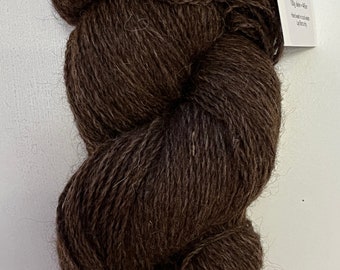 Sock Yarn: Brown Fleck Alpaca 60 alpaca, 20 wool, 20 nylon. 450m/100gm