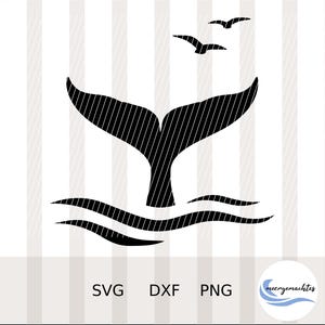 Könnte beinhalten: Eine schwarze grafische Illustration, die eine Walflosse zeigt, die aus stilisierten Wellen auftaucht, mit zwei Vögeln darüber. Das Design enthält den Text SVG, DXF, PNG und ein kreisförmiges Logo mit dem Text meergemachtes unten rechts.