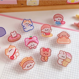 AKIJAKIHAE 5-Pack Character Acrylic Tongs Paper Clip 1 peice