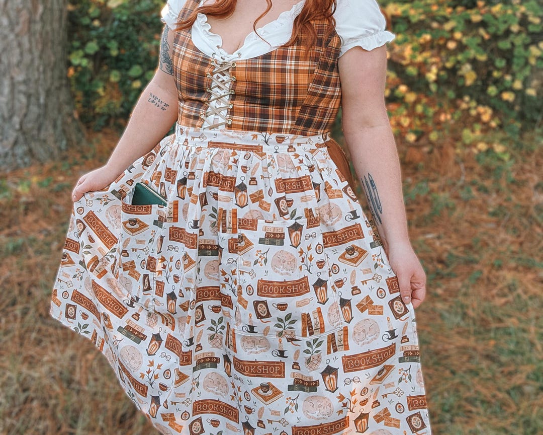 Library Apron Bookshop Apron | Cottagecore Pocket Apron | Made to Order Cotton Hobbit ...