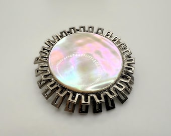 Broche Fantaisie Ancienne En Nacre - 2 Ronds - Alliage Rose - Poids 4g