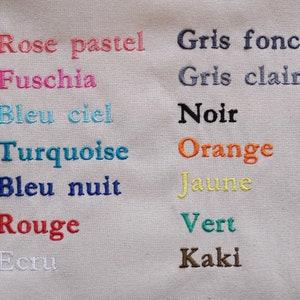 Serviettes brodées personnalisées avec nom, Serviette de douche, serviette de bain, serviettes personnalisées, serviette brodée image 4