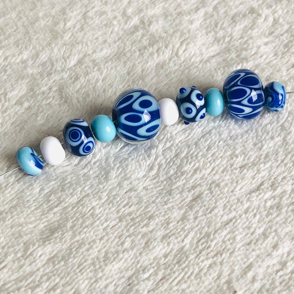 Lot de perles bleues en verre de Murano