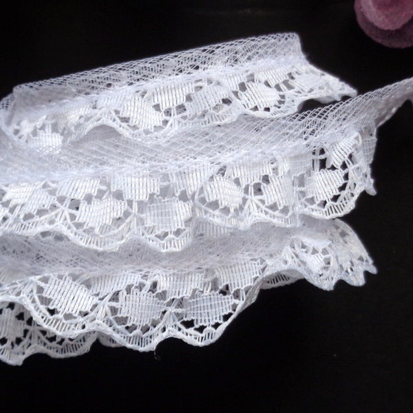 Ruffled Lace Trim 3/4 inch wide white or black color price per yard