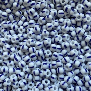 6/O Blanco con Rayas Azules Preciosa/ Cuentas de Semillas / Cuentas de Vidrio E/ 4mm Rocaillie 100/200/300/500 gramos/ #03330/Cuentas Checas