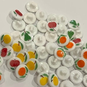 Bottoni di frutta assortiti in vetro ceco vintage da 13 mm con gambo singolo (36 pezzi)