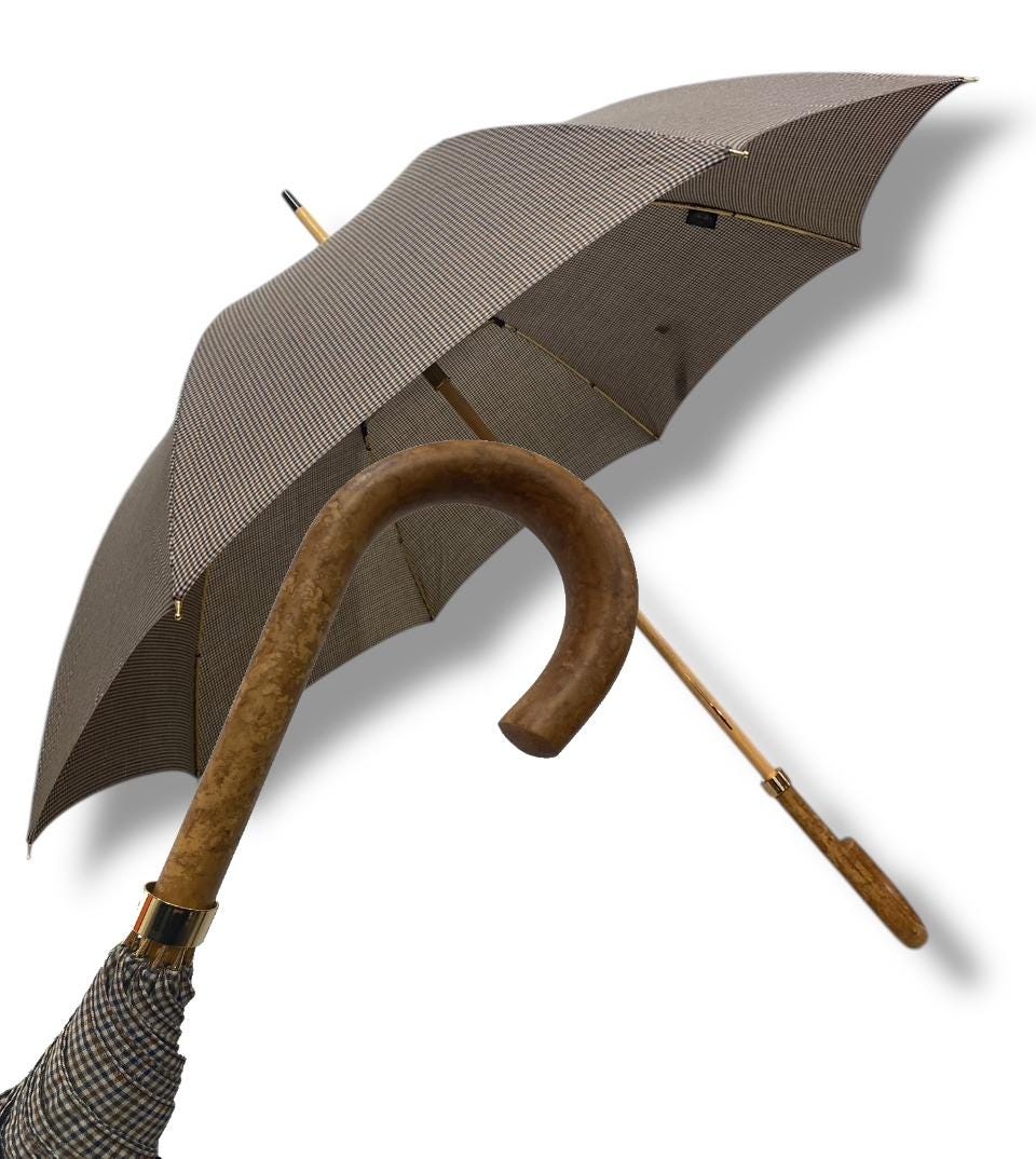 Classic unisex umbrella with Malacca cane handle, resin-coated cotton fabric, handcrafted, Ombrelli Domizio since 1989, made in Italy