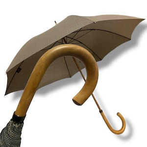 Classic unisex umbrella with a Malacca cane handle, resin-coated cotton fabric, handcrafted by Ombrelli Domizio since 1989, made in Italy