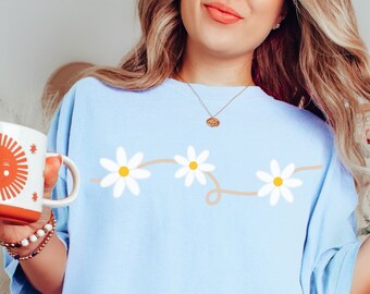 Daisy Garment-Dyed T-shirt , Daisy Shirt , Wildflower Shirt , Summer T-shirt , Shirts for her , Women's Shirt , Daisy Flower Shirt Women's