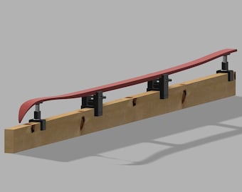XCountry Ski Waxing Vises (2) voor montage op een standaard 2x4. Inclusief verstelbare punt- en staartsteunen.