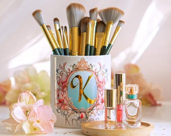 Gothic makeup brush holder for vanity Make up organizer Personalized blender brush holder Gift for sister best friend birthday gift woman