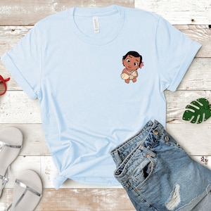 Söt Vaiana-t-shirt för babyn, Disney-tröja med fickdesign, fin Vaiana-t-shirt, Disneyland-tröjor, herr-t-shirt, kvinna-t-shirt, semester, presentoutfit bild 5