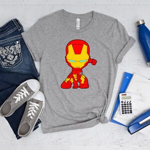 Camiseta Cool Iron Man, Marvel Tony Stark Bella Canvas, Diseño MCU Iron Man, Camiseta Avengers Iron Man, Diseño para niños pequeños XL, Camiseta para niños, Camisa unisex imagen 2