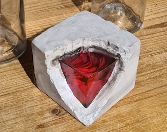 Rose in Resin und Gips, Resin Würfel, Resin Cube, Briefbeschwerer, Wohndeko, Resin Kunst, Ton Kunst, Gipsskulptur