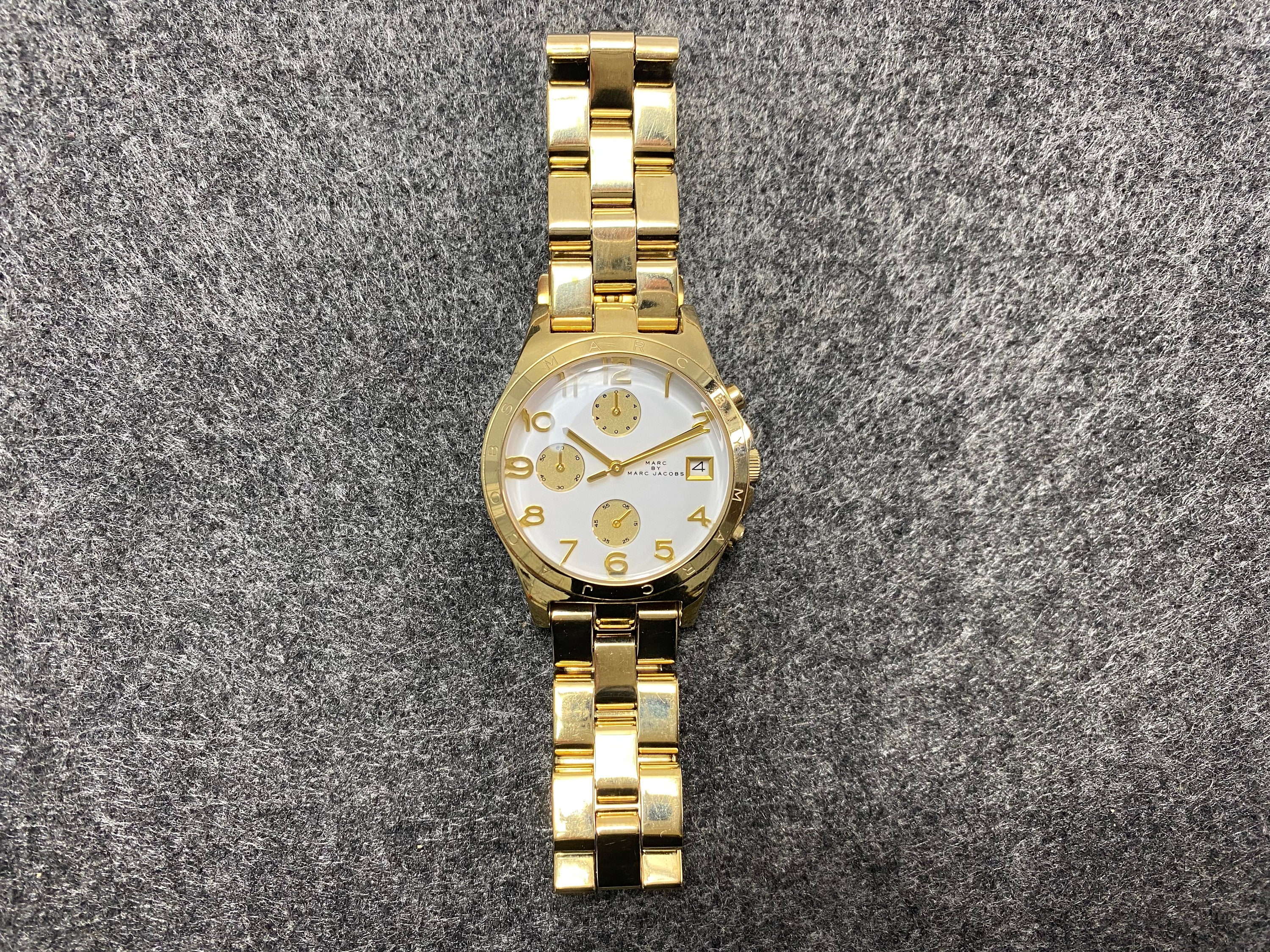 オリジナルデザイン手作り商品 MARC BY MARC JACOBS MBM3177 時計 電池