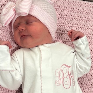 Personalized Baby Girl Coming Home Outfit Set • Embroidered Footie & Bow Hat • Newborn Hospital Outfit • Baby Shower Gift