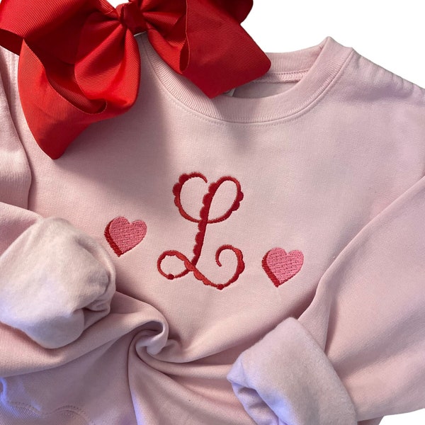Sweat-shirt monogramme pour filles, pull pour filles de la Saint-Valentin, filles brodées personnalisées, cadeau de Saint-Valentin, sweat-shirt pour enfants