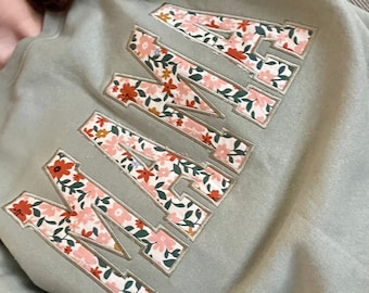 Personalized Embroidered Mama Sweatshirt | Floral Mama Shirt | Custom gift for mom | Winter Apparel | Birthday Present mother day gift