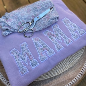 Personalized Embroidered Mama Sweatshirt | Baby clothes sweatshirt | Floral Mama Shirt | keepsake | Winter Apparel Birthday Present