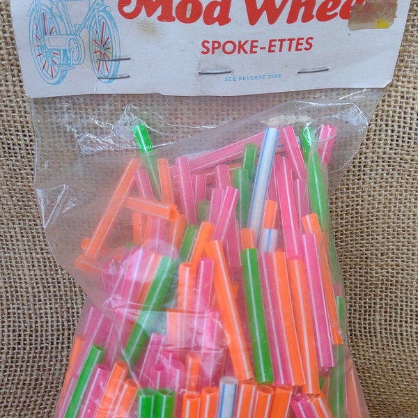 NOS Vintage Pack Fli-Back MOD Wheels Spoke-ettes USA E-Z Snap on 250+ pcs 1960s Pink Orange Green Bicycle Spoke covers noise makers