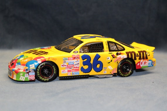 NASCAR Collectables Ken Schrader #36 M&ms, 1:24 Scale Stock Car M