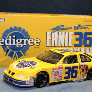 NASCAR Collectables Ernie Irvan #36, 1:24 Scale Stock Car, M & M Pedigree 1999 Pontiac Grand Prix