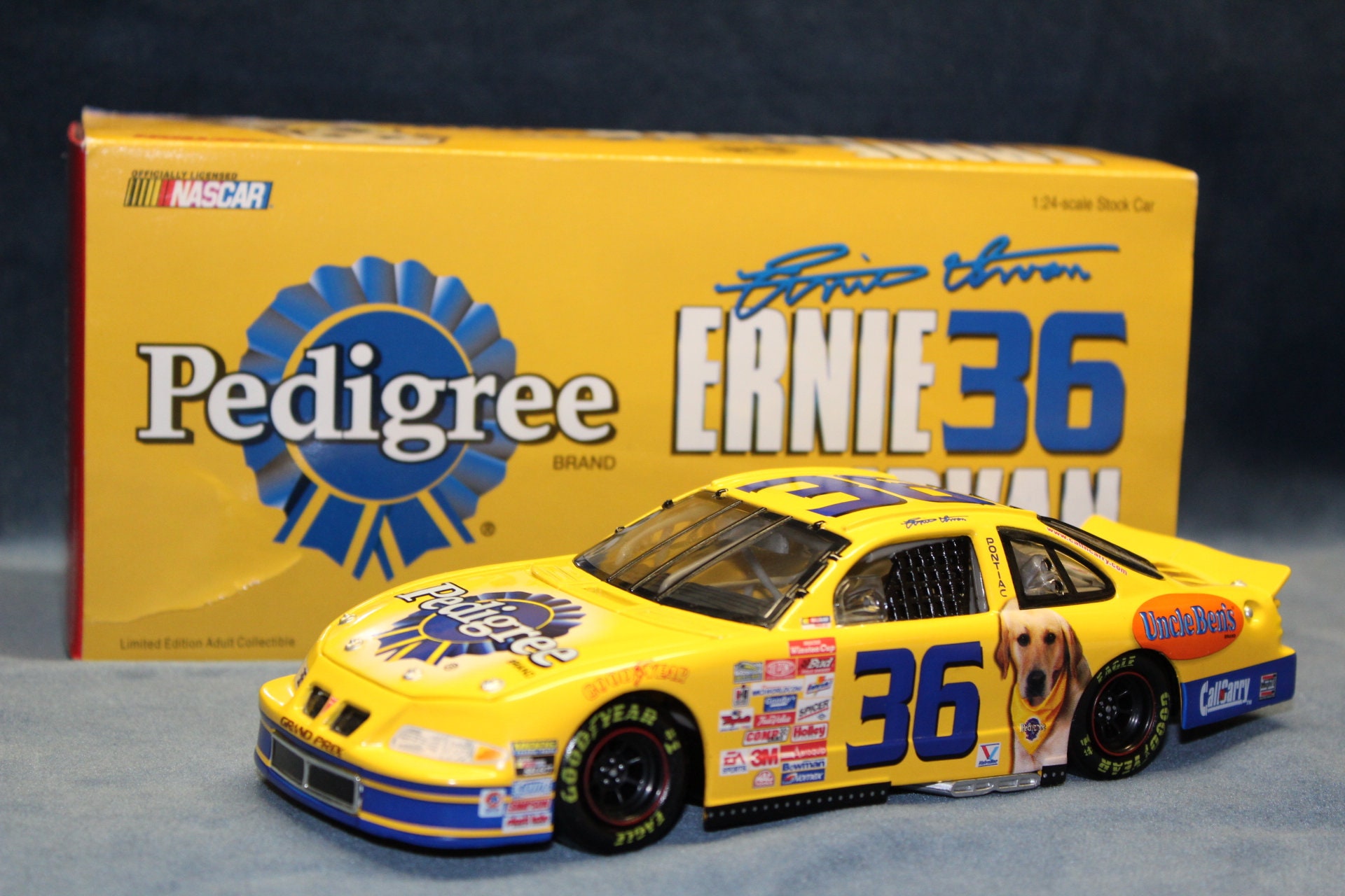 NASCAR Collectables Ernie Irvan #36, 1:24 Scale Stock Car, M & M
