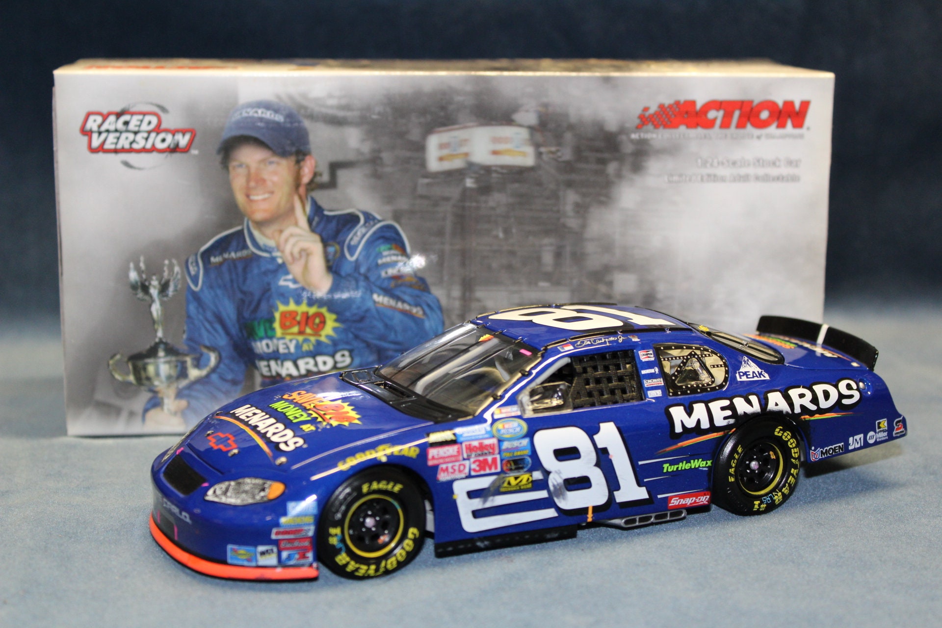 ミニカー　NASCAR Earnhardt Racing Family NASCAR Dale Earnhardt Jr. #81 Menards/bristal Raced Win Version