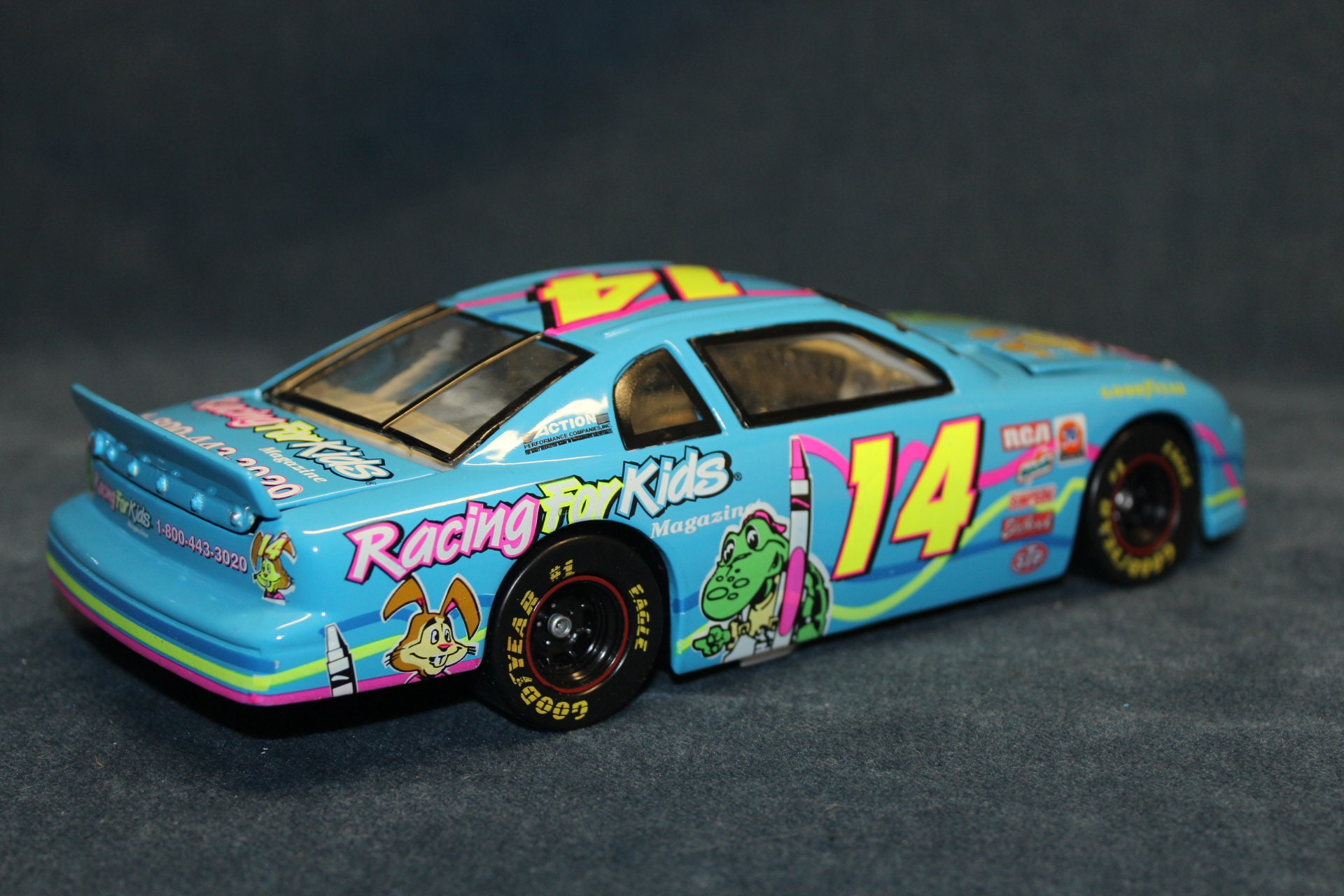 NASCAR Jeff Green #14 Racing Action Platinum Series Collectable 1