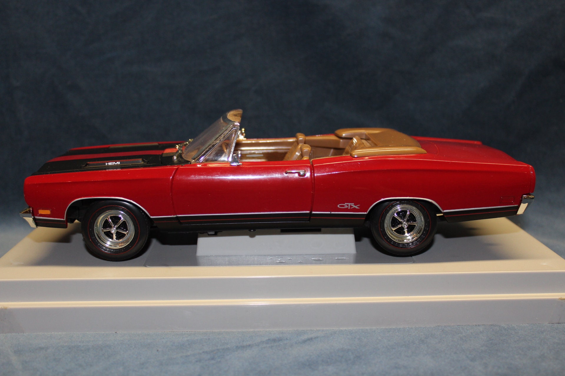 1969 RED Plymouth GTX American Muscle ERTL 1:18 Scale Diecast Car