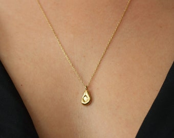 gold  pear necklace gold vermeil Pear Pendant Fruit jewelry Botanical Necklace waterdrop necklace Pear charm Minimalist Teardrop pendant