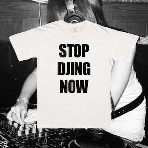 Camiseta Pare de Ser DJ Agora – Camiseta com Estampa Bonita Y2K