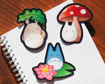 Pegatina del Bosque Oscuro inspirada en Mi vecino Totoro / Pegatina del Espíritu del Bosque de Loto con Hongo de Hoja de Roble / Bonita pegatina inspirada en Studio Ghibli