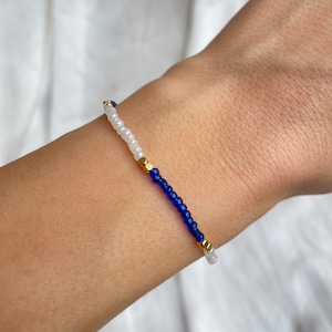 Handmade beaded bracelet in blue and white | Glass beads | 24k gold plated elements