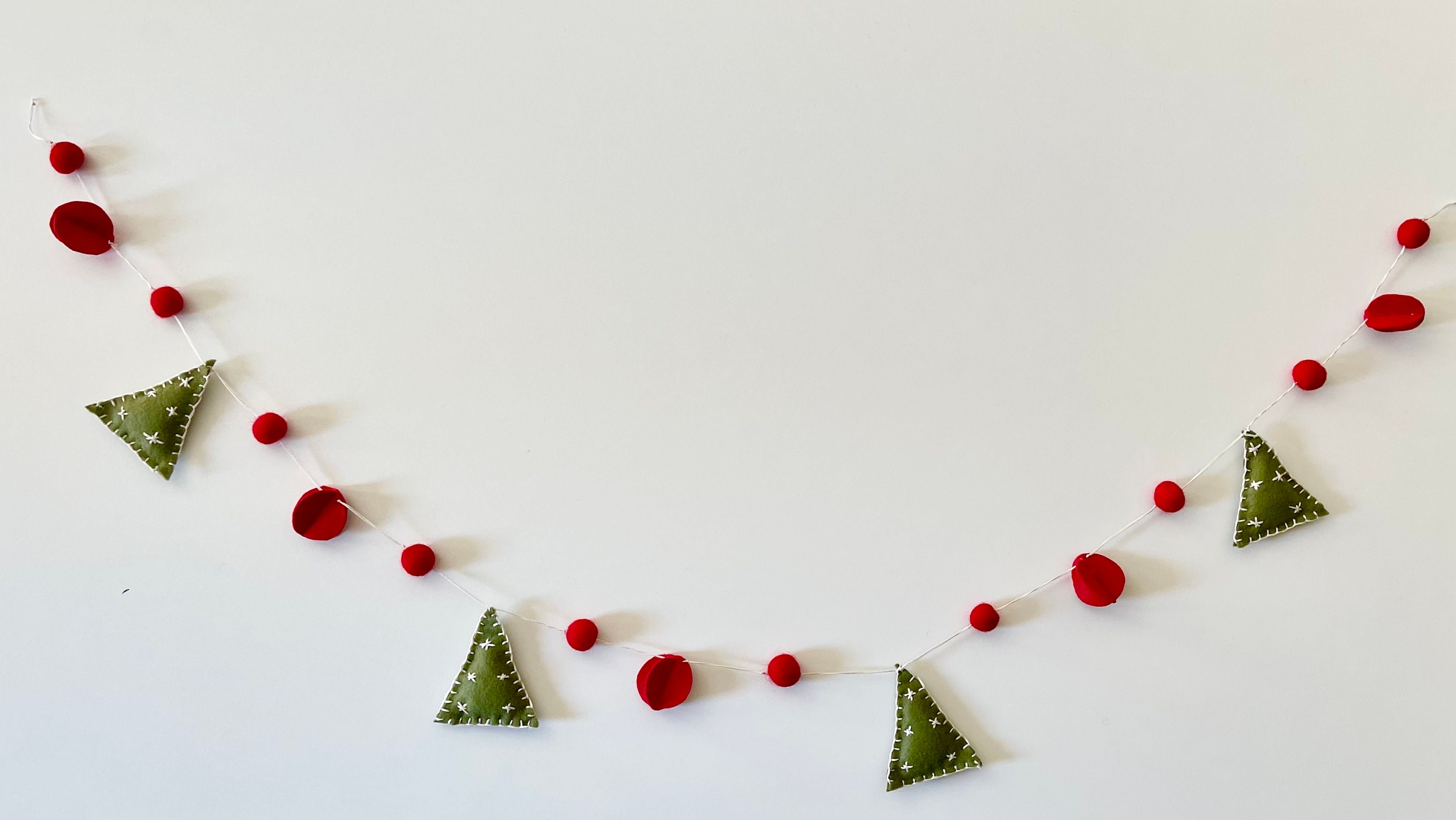 Cheerland 39 Ft Rustic Brown Tree Garland for Xmas Christmas Party Decoration Woodland Theme Hanging Streamer Backdrop Tree Garland Decor for Birthday