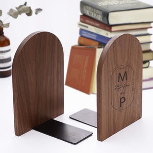 Suporte de livros vintage de madeira feito à mão para presente de aniversário – Design minimalista, presente personalizado, organizador de anime e escritório, presente de formatura