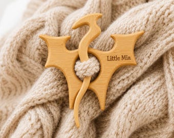 Wooden Animal Pin,Bridesmaid Favors, Party Keepsakes,Animal Lover Gift,,Shawl Pin,Animal Brooch,Winter Accessory Natural,Housewarming Gift,