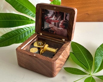 Boîte à musique cadeau d'anniversaire, cadeaux personnalisés boîte à musique personnalisée avec photo et gravure, cadeaux d'anniversaire pour votre maman pour son enfant