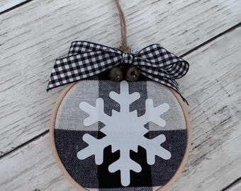 Rustic Christmas Tree Hoop Ornament, Farmhouse Holiday Tree Hanging