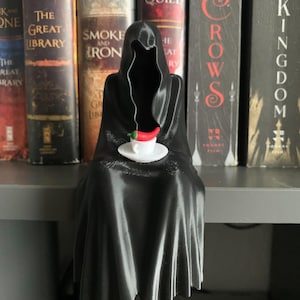 3D Printed Sitting Ghost -Grim Reaper Sculpture - Ghost on the Shelf - Halloween Decor - Gothic Decor - Book Shelf Decor Mysterious - Suriel