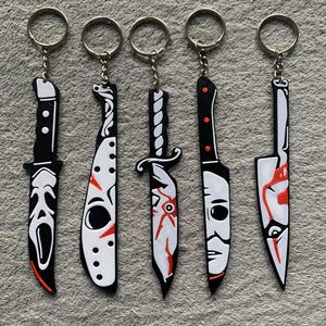 Chaveiros de armas de personagens de terror