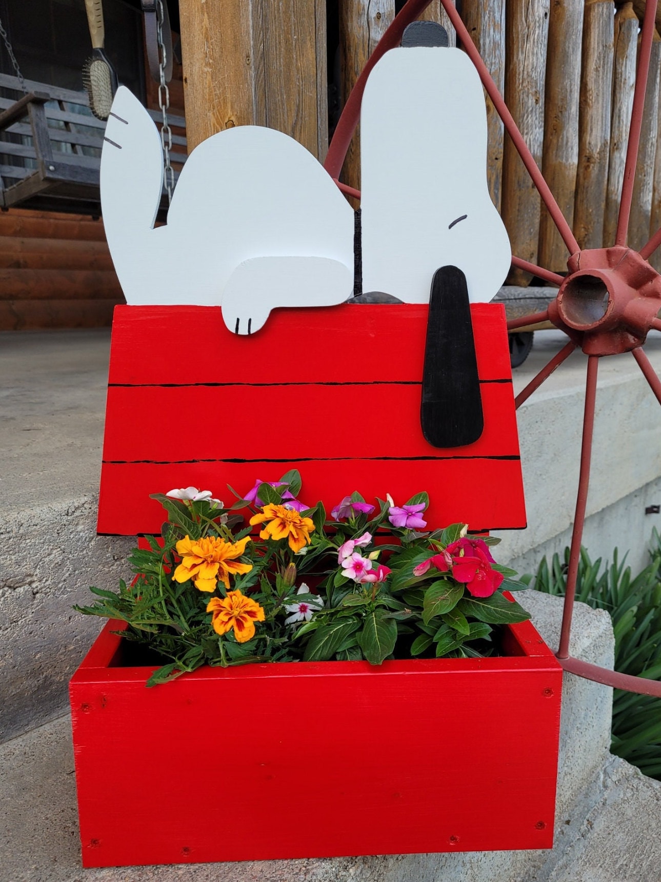 Snoopy Planter Box - Etsy Snoopy Planter Box - Etsy