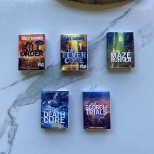 The Maze Runner miniature book set